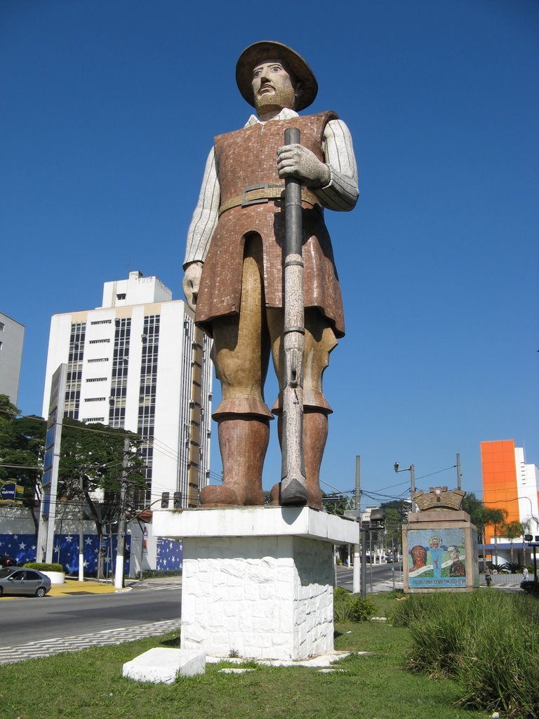 Curiosidades sobre a estátua do bandeirante Borba Gato, em Santo Amaro ...